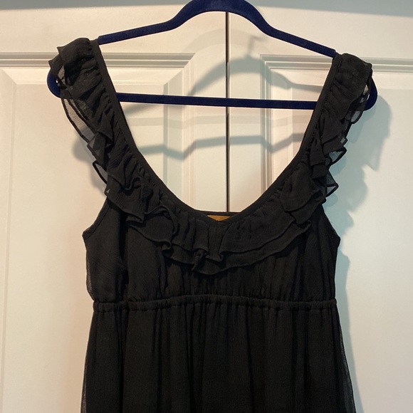Ali Ro Black Empire Waist Ruffle Neckline Dress. Size 4. 100% Cupro. Mini length - Picture 4 of 10